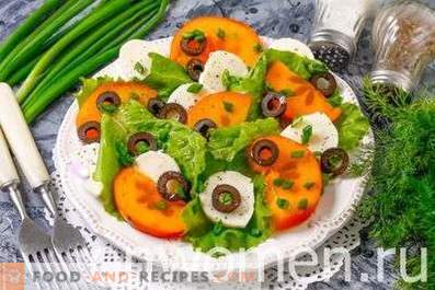 Salade met mozzarella en persimmon