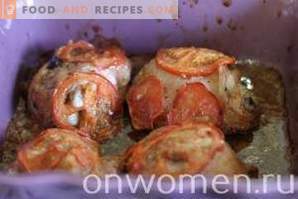 Kippendijen met tomaten in de oven