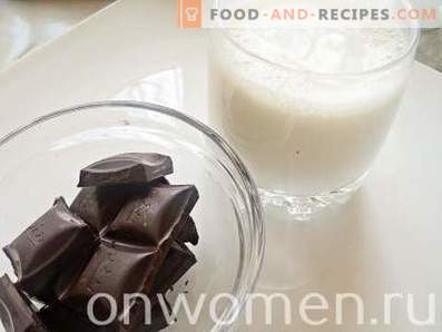 Warme chocolademelk en melkchocolade