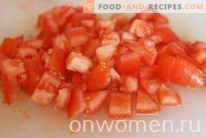 Salade met garnalen, tomaten en kaas