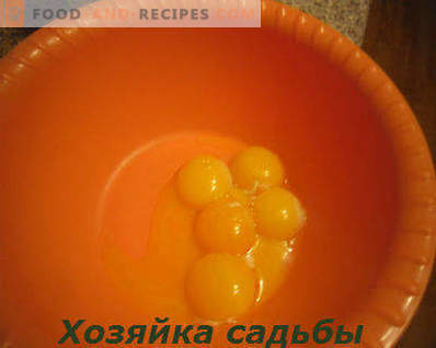 Biscuitgebak, klassiek recept met foto, 6 eieren, 4 eieren, met zure room, in de oven, multi-cooker