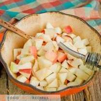 Plantaardige stoofpot met appels voor de winter - ongebruikelijk en zeer smakelijk